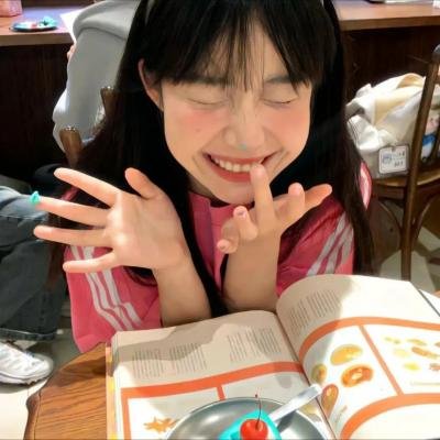 笼中女